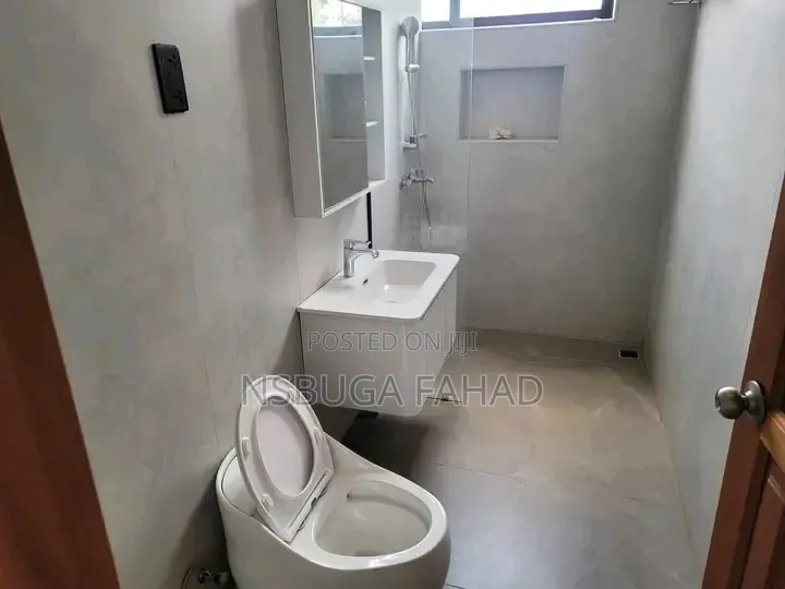 2bdrm House in Kisaasi, Central Division for rent