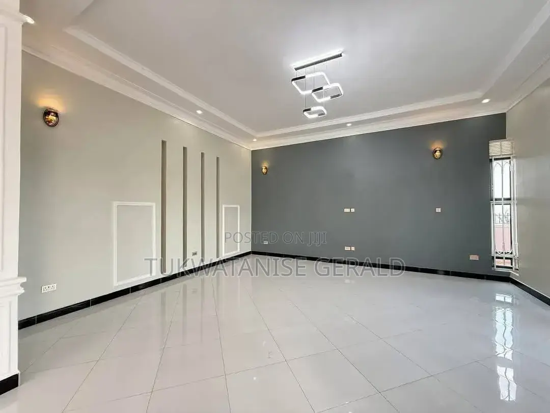 3bdrm House in Kisaasi, Central Division for rent