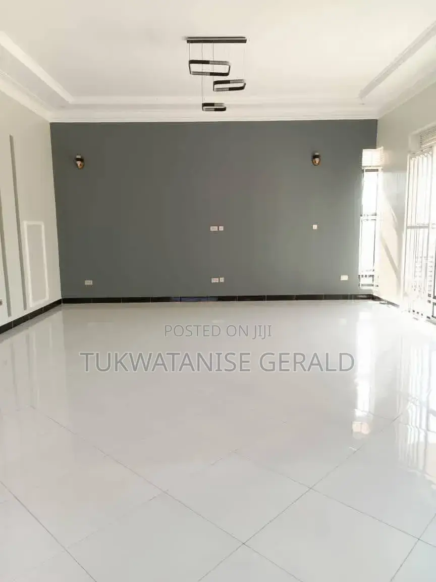 3bdrm House in Kisaasi, Central Division for rent
