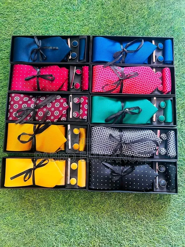3 in 1 Set {Necktie+cufflinks+pocket Square)