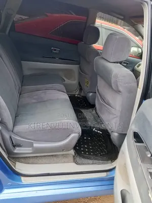 Toyota Nadia 2002 Blue