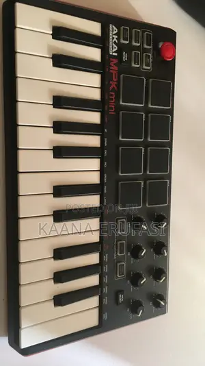 Akai PMK Mini