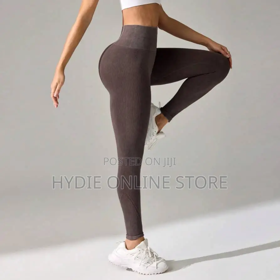 Ladies Stretching Leggings