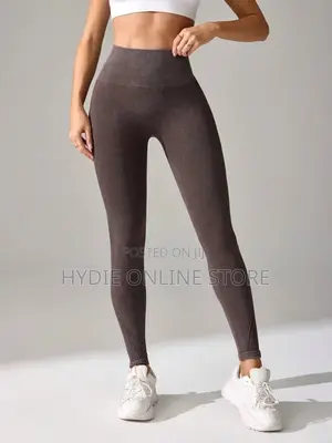 Ladies Stretching Leggings
