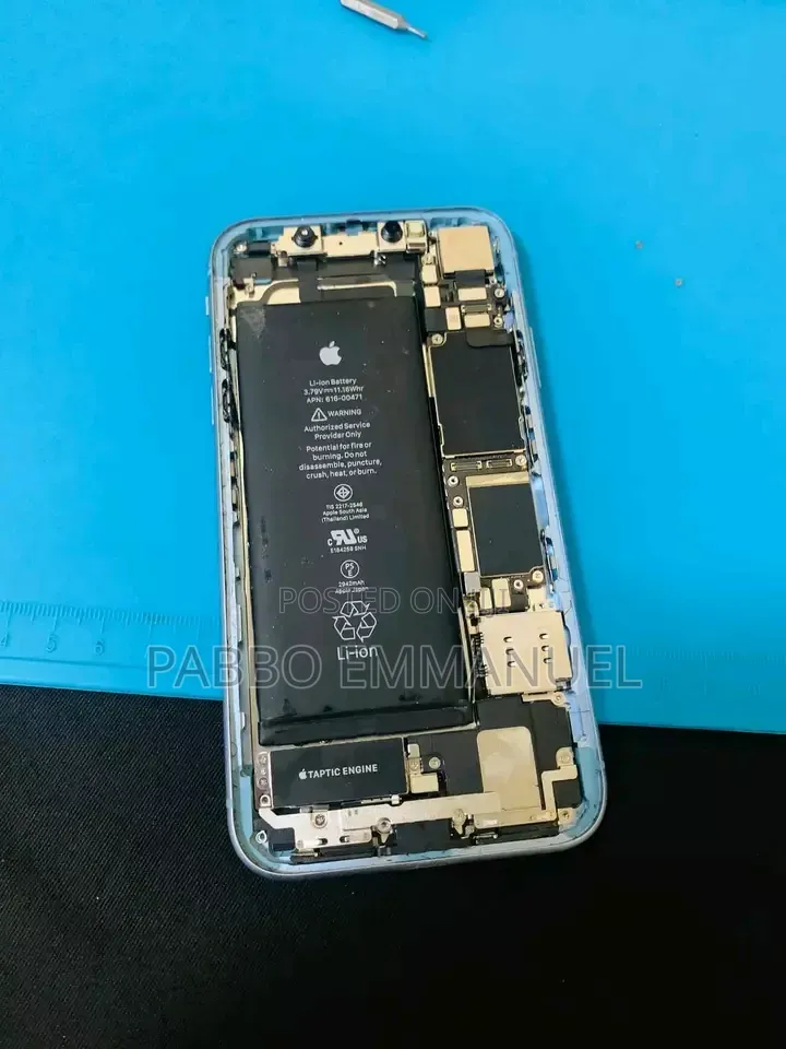 iPhone Battery Replacement