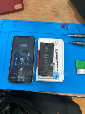 iPhone 13,14,15,16,17,18 Pro, Pro Max Battery Replacement