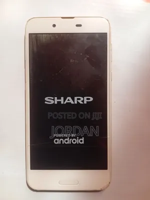 Sharp Aquos Sense SHV40 32 GB Gold