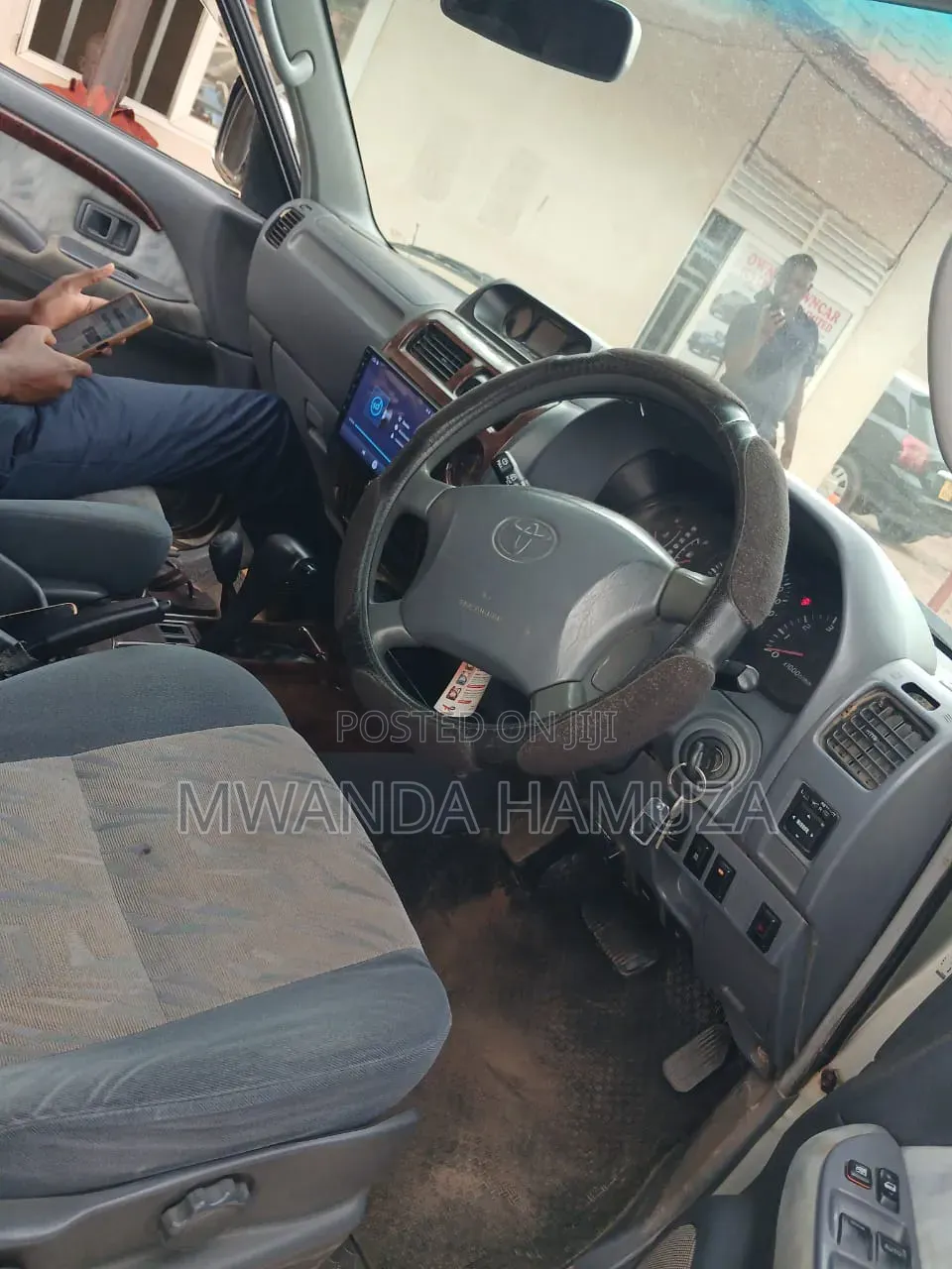 Toyota Land Cruiser Prado 2000 Silver