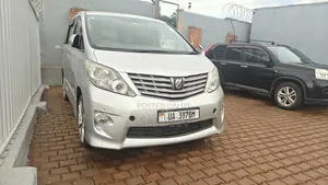 Toyota Alphard 2010 Silver
