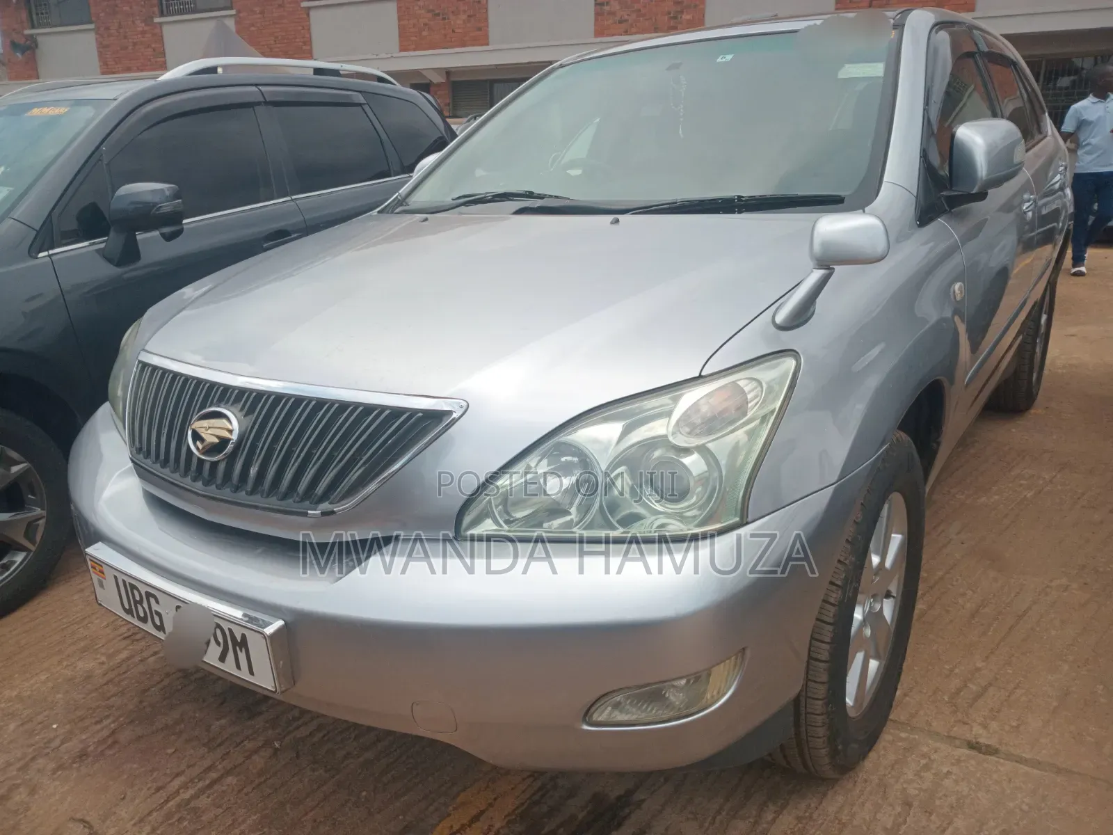 Toyota Harrier 2010 Silver