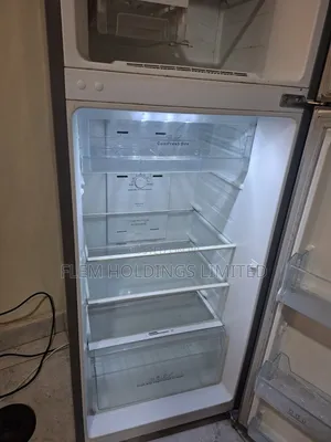 Hisense Fridge 295ltrs