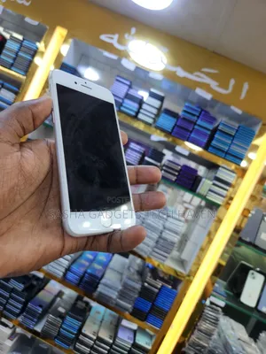 Apple iPhone 8 64 GB White