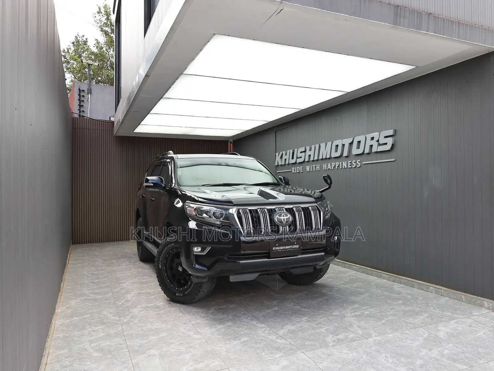 Toyota Land Cruiser Prado 2.8 2017 Black