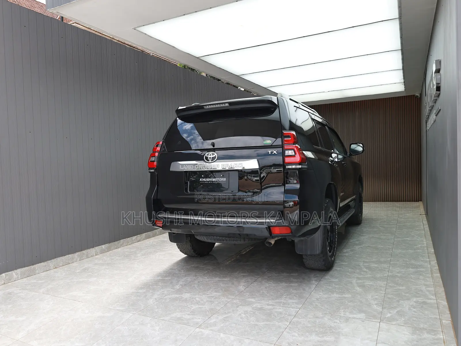Toyota Land Cruiser Prado 2.8 2017 Black