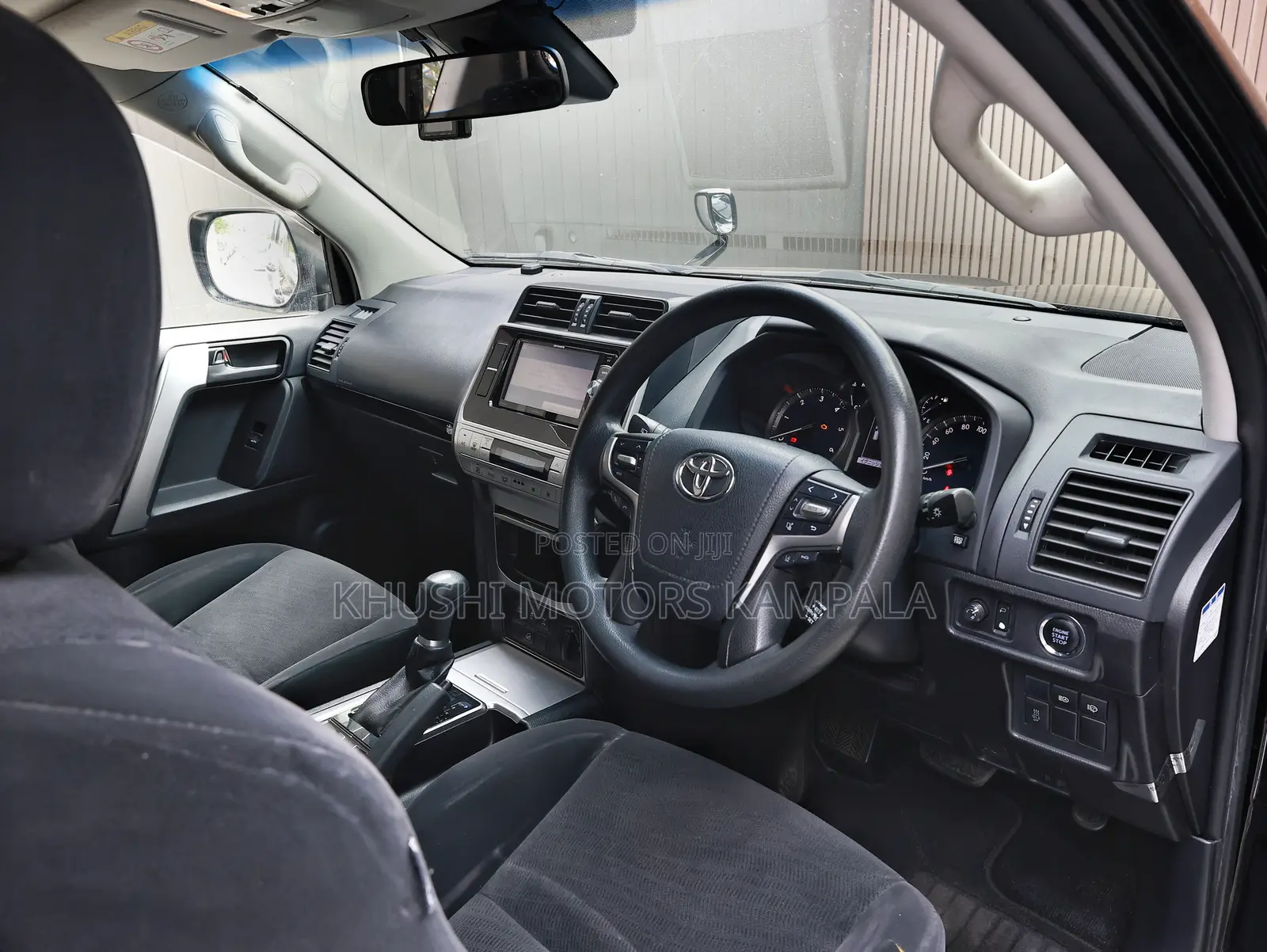 Toyota Land Cruiser Prado 2.8 2017 Black
