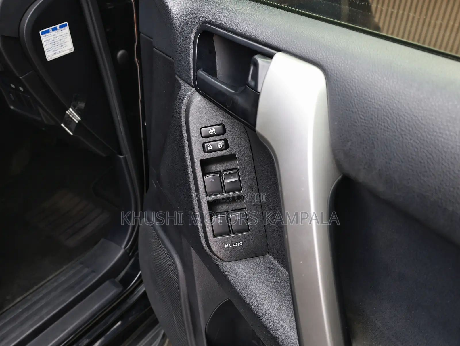 Toyota Land Cruiser Prado 2.8 2017 Black