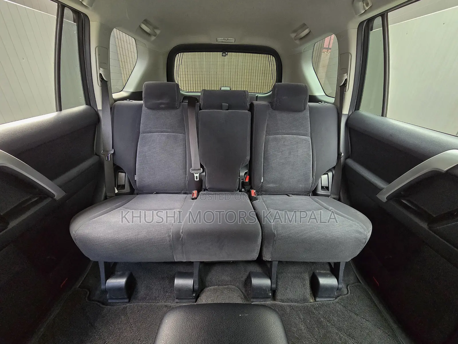 Toyota Land Cruiser Prado 2.8 2017 Black