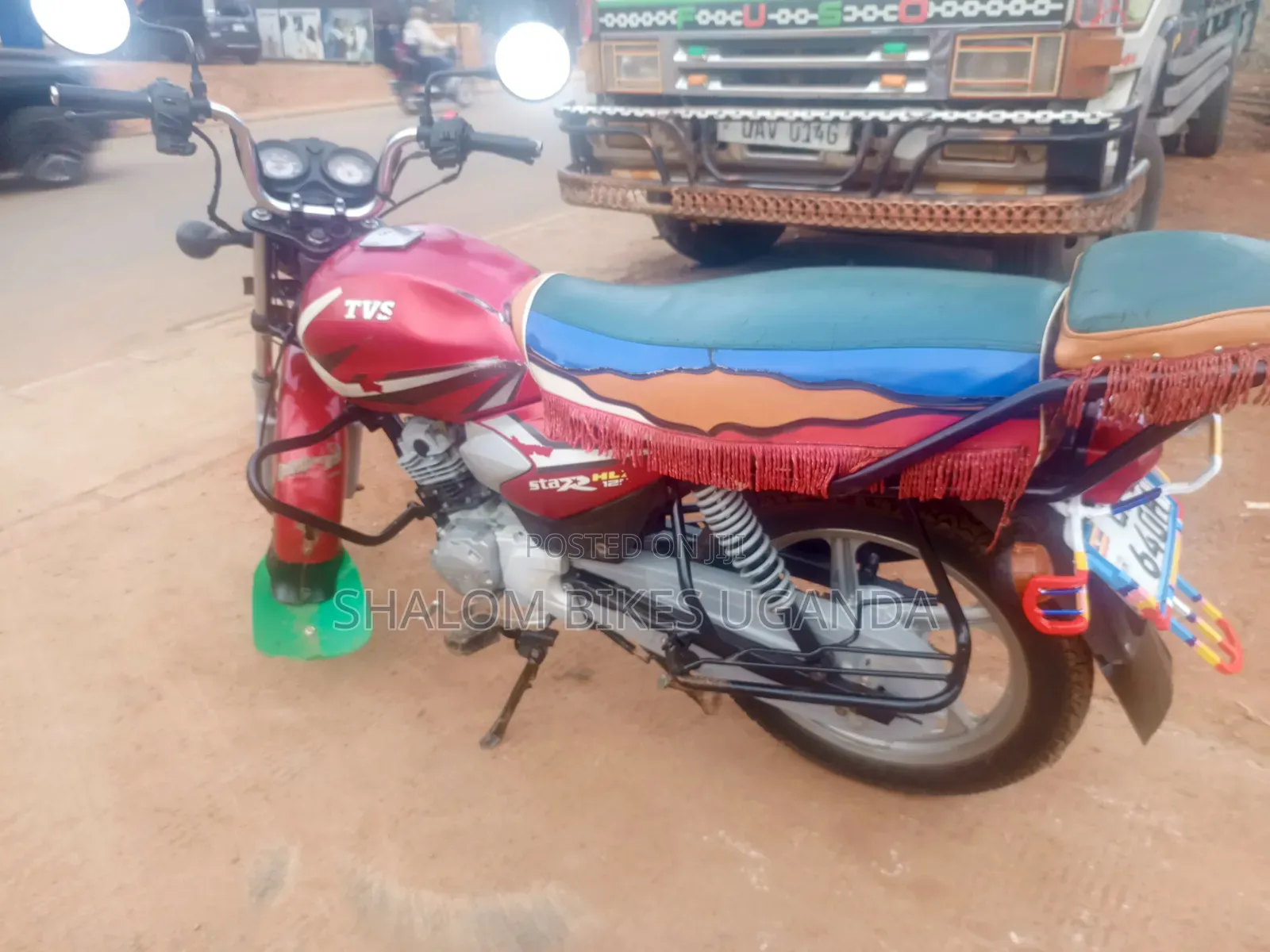 TVS HLX 125 2023 Red