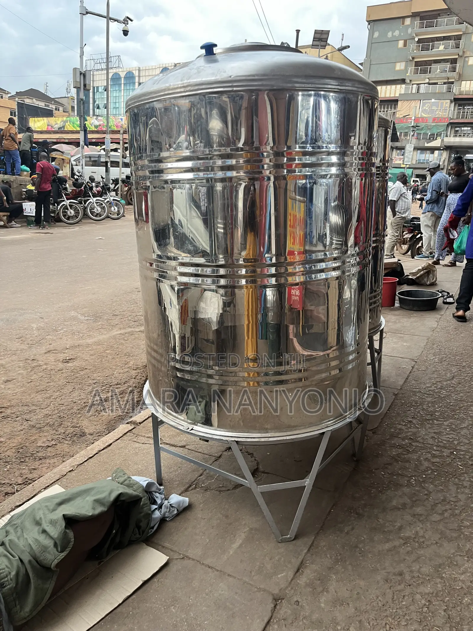 Vertical Stainless Steel Water Storage Tank(1000ls)
