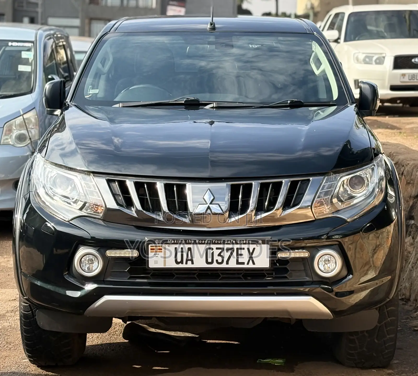 Mitsubishi L200 Double Cab 2.4 154hp 4WD 2019 Black