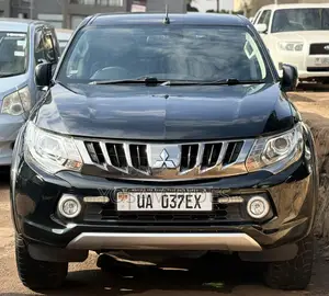 Mitsubishi L200 Double Cab 2.4 154hp 4WD 2019 Black