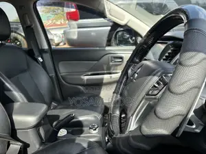 Mitsubishi L200 Double Cab 2.4 154hp 4WD 2019 Black