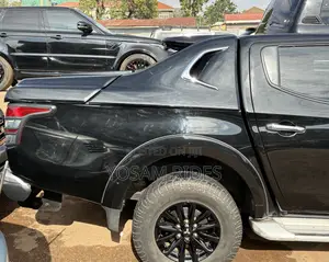 Mitsubishi L200 Double Cab 2.4 154hp 4WD 2019 Black