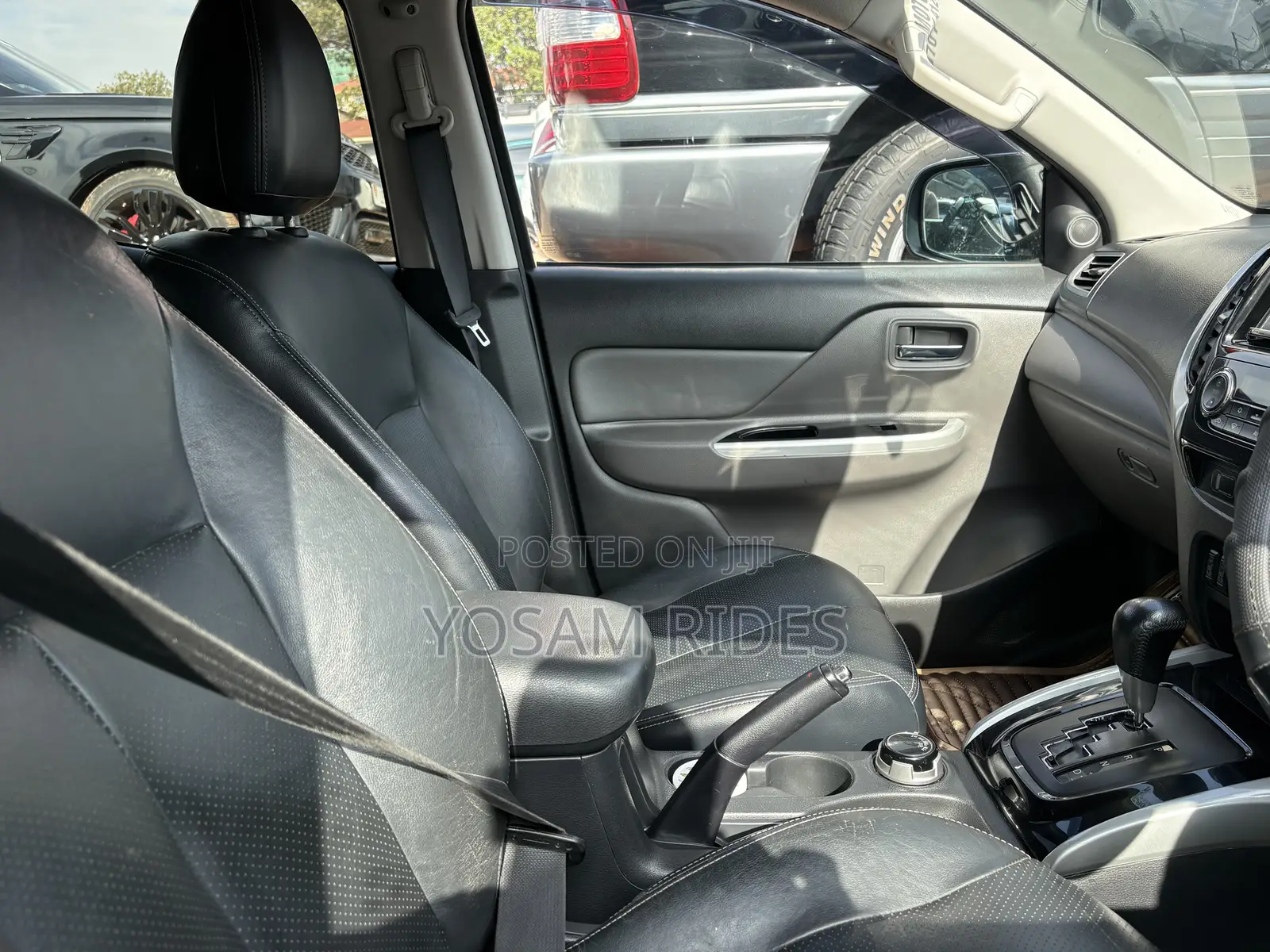 Mitsubishi L200 Double Cab 2.4 154hp 4WD 2019 Black