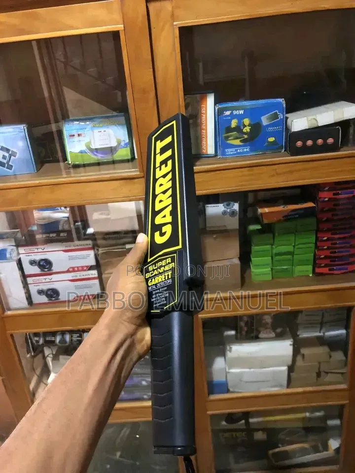 Garrett Security Metal Detector