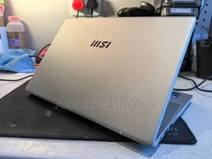 New Laptop MSI Modern 14 8GB Intel Core i7 SSD 512GB