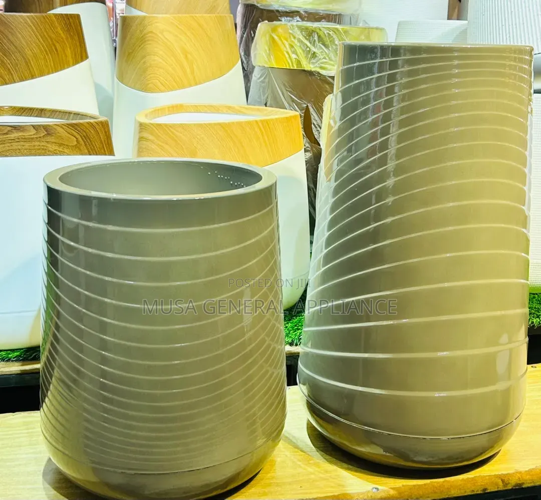 Ribbed Grey Plastic Flower Pots