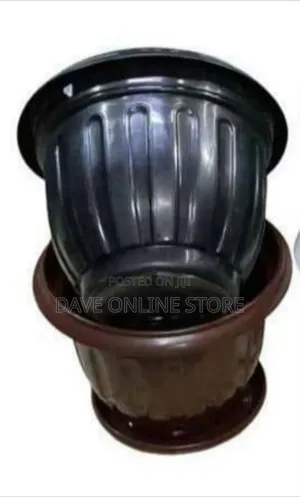 Plastic Round Flower Pots