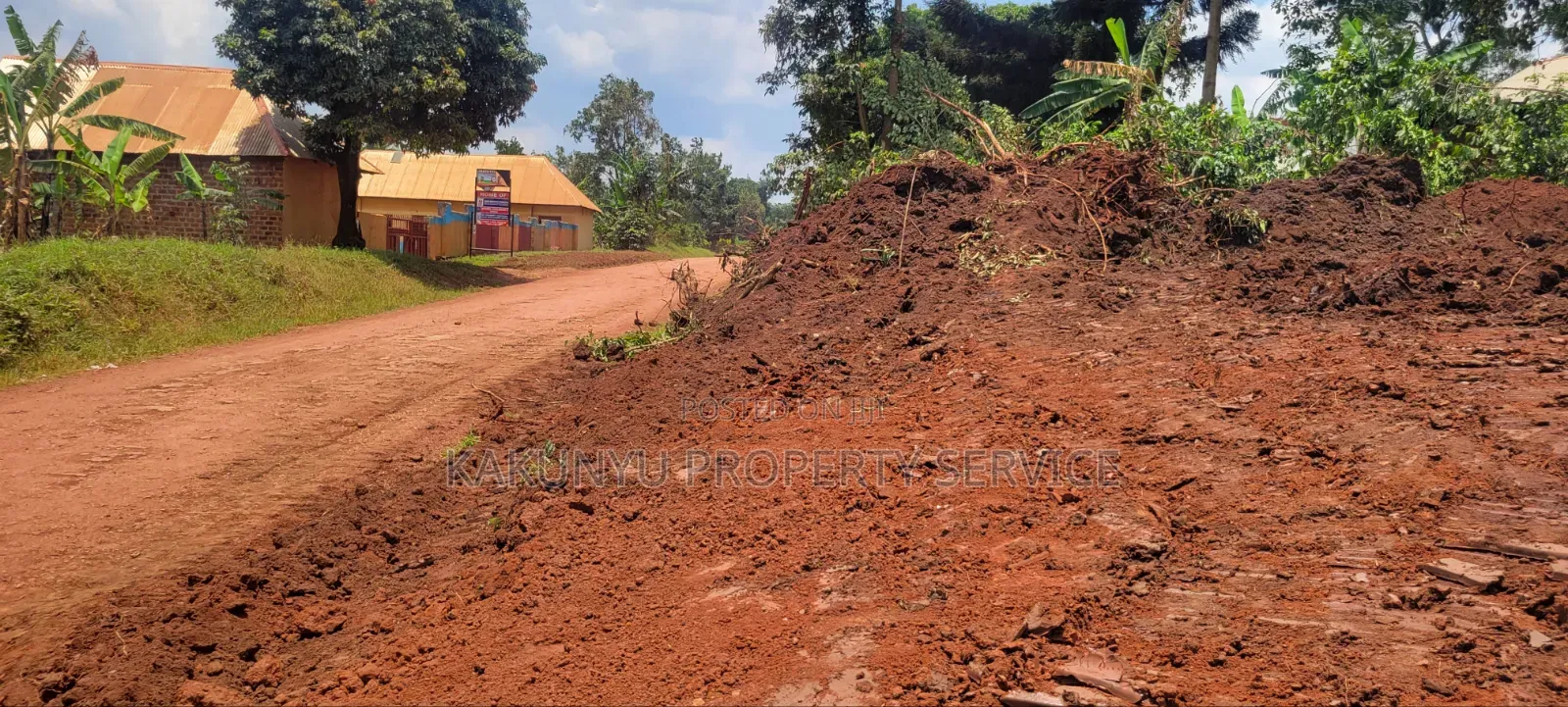 12 Namayumba Roadside Titled Plots