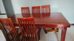 6 Seats Dinning Table