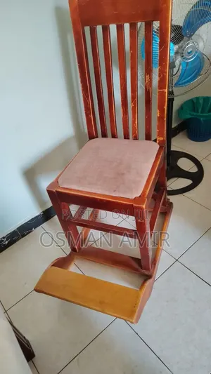 6 Seats Dinning Table