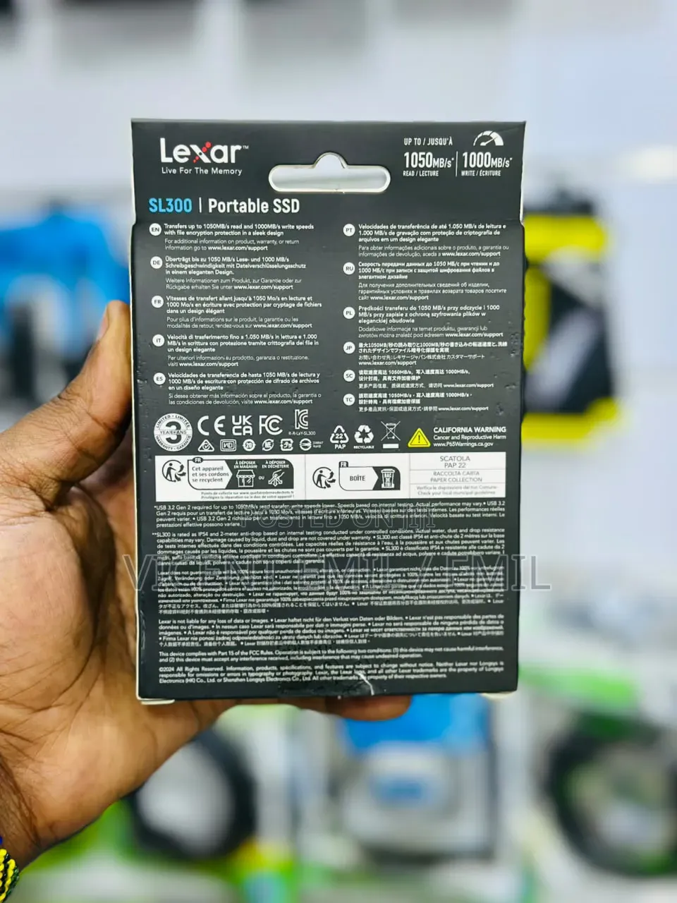 Lexar SL300 2TB USB 3.2 Gen 2 Portable SSD 01