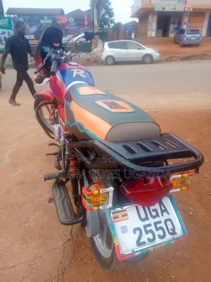 Bajaj CT 125X 2023 Red