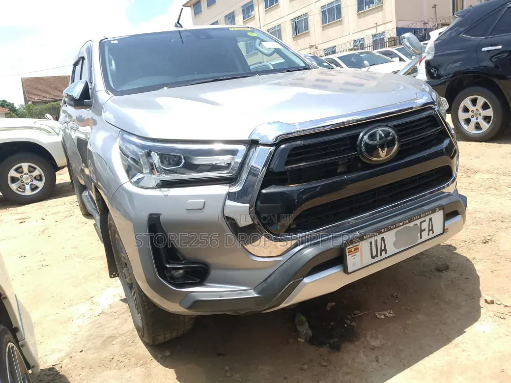 Toyota Hilux Revo Double Cab Deisel 2.4 AWD 2020 Silver