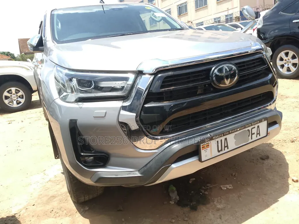 Toyota Hilux Revo Double Cab Deisel 2.4 AWD 2020 Silver