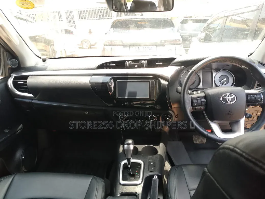 Toyota Hilux Revo Double Cab Deisel 2.4 AWD 2020 Silver