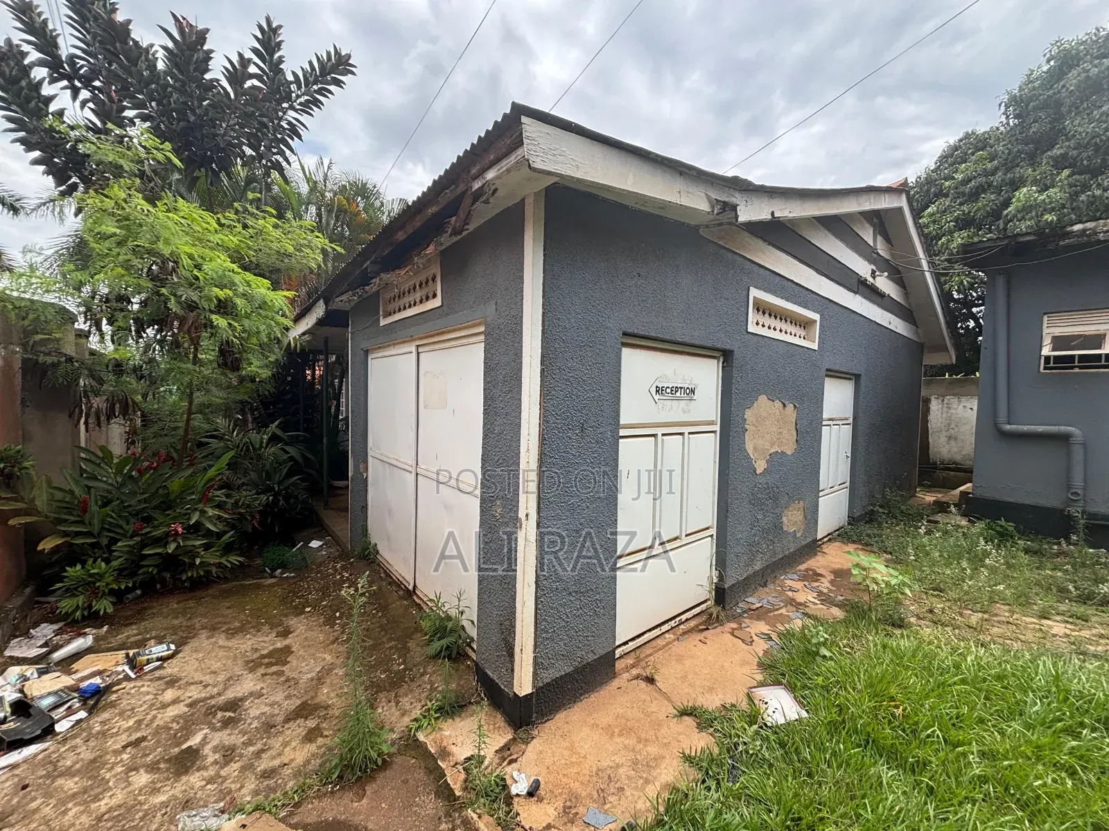 6bdrm Bungalow in Ntinda Estate, Central Division for sale