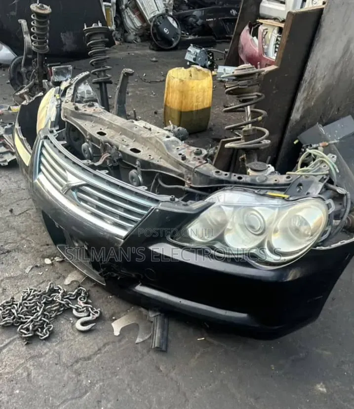 Toyota Mark X Nose Cut
