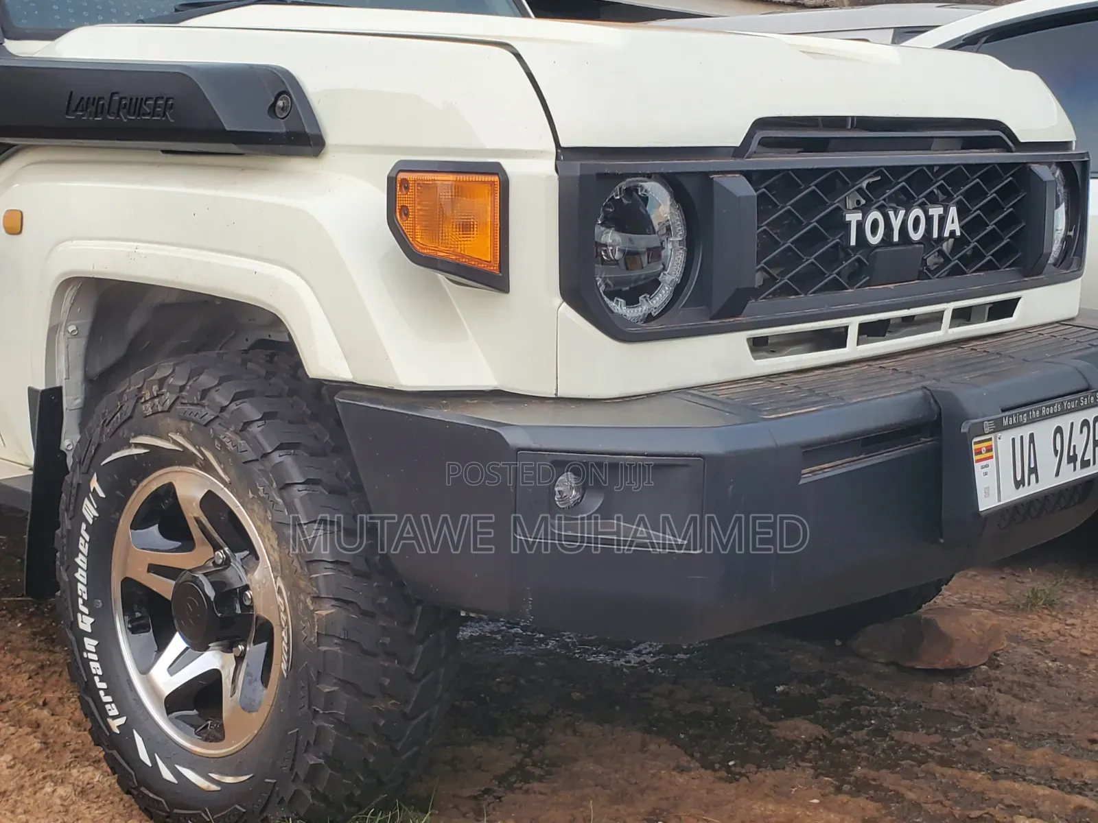 Toyota Land Cruiser 2016 White