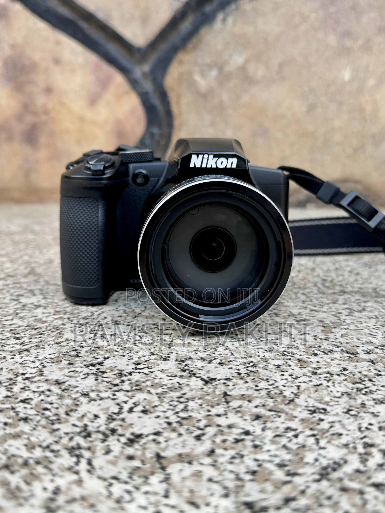 Nikon B600 With 18-55mm Lens