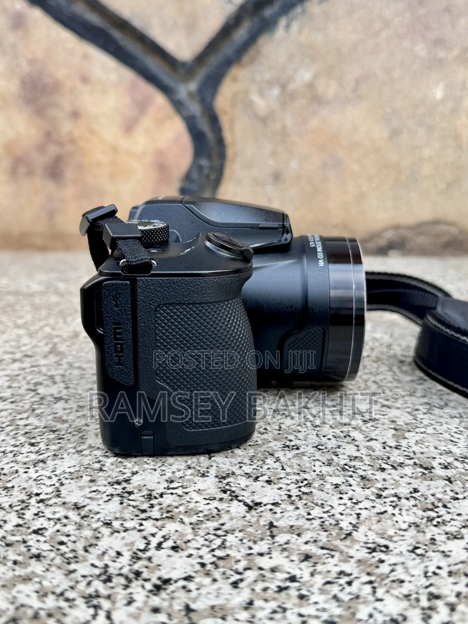 Nikon B600 With 18-55mm Lens
