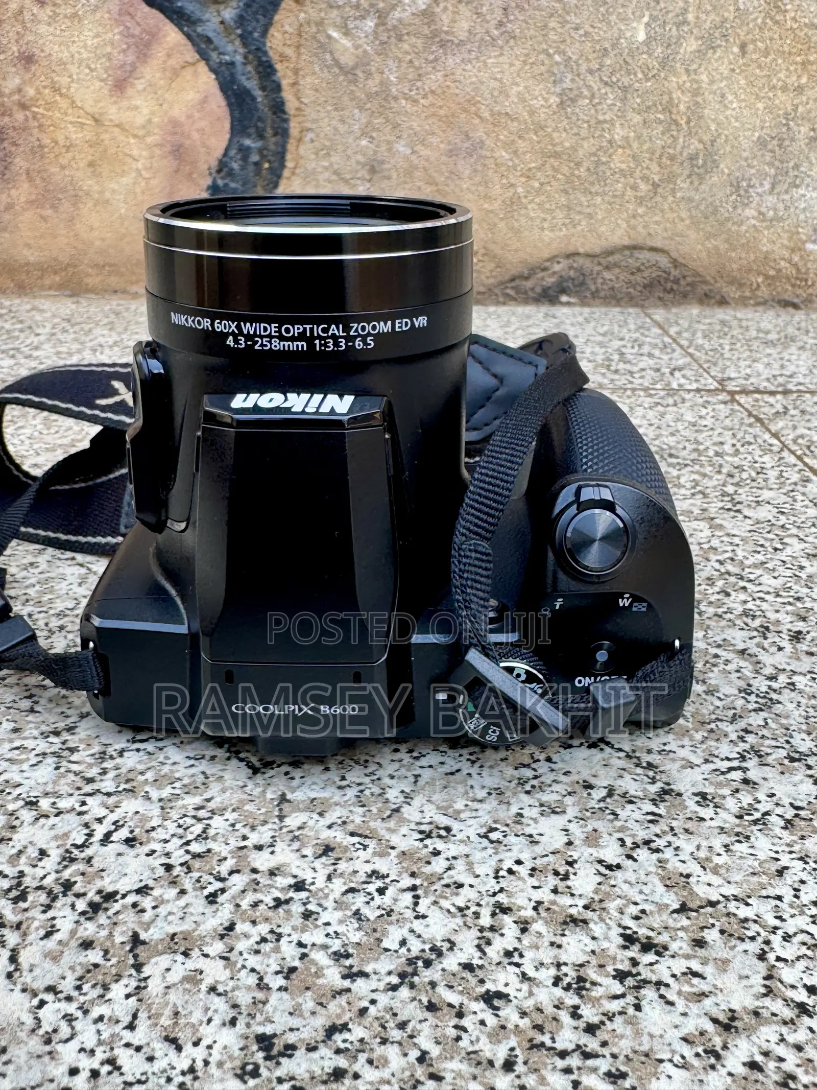 Nikon B600 With 18-55mm Lens