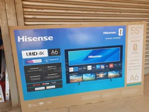 Boxed 55 Hisense : Smart Vidda