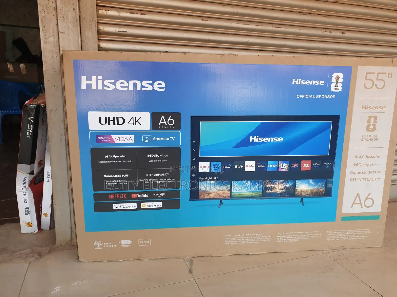 Boxed 55 Hisense : Smart Vidda