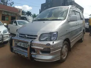 Toyota Noah 2.0 FWD (8 Seater) 2001 Silver