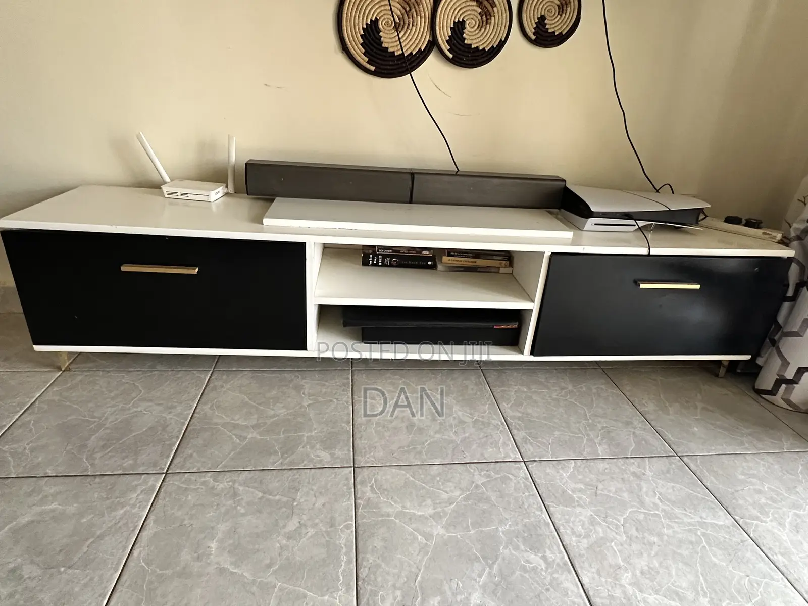 TV Stand(White)